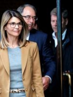 Lori Loughlin - Full House to the Big House.